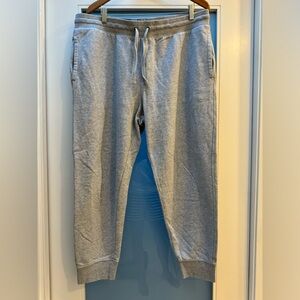 Gap Men’s gray sweatpants joggers super soft size XL